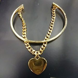 Gold heart bracelet